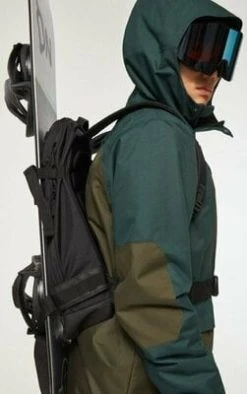 Oakley Peak RC Backpack Blackout 18 L -Jack Wolfskin shop thumb d gallery base 719c0f91