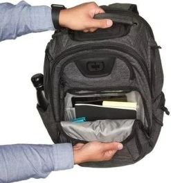 Ogio Renegade RSS Black 30 L -Jack Wolfskin shop thumb d gallery base 8eab2d32