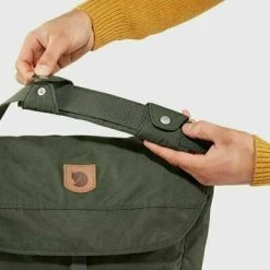 FJÄLLRÄVEN Fjällräven Greenland Shoulder Bag Black -Jack Wolfskin shop thumb d gallery base e111ec01