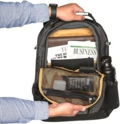 Ogio Axle Black 30 L -Jack Wolfskin shop thumb d gallery base e119bec4