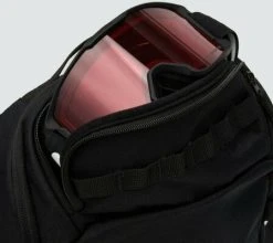 Oakley Peak RC Backpack Blackout 18 L -Jack Wolfskin shop thumb d gallery base f28b5a71